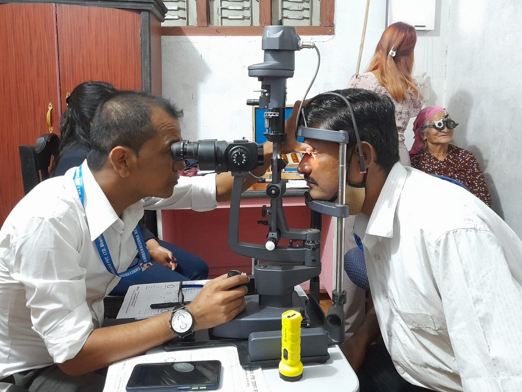 गलकोट मल्ममा आँखाको निशुल्क परीक्षण र सल्यकृया