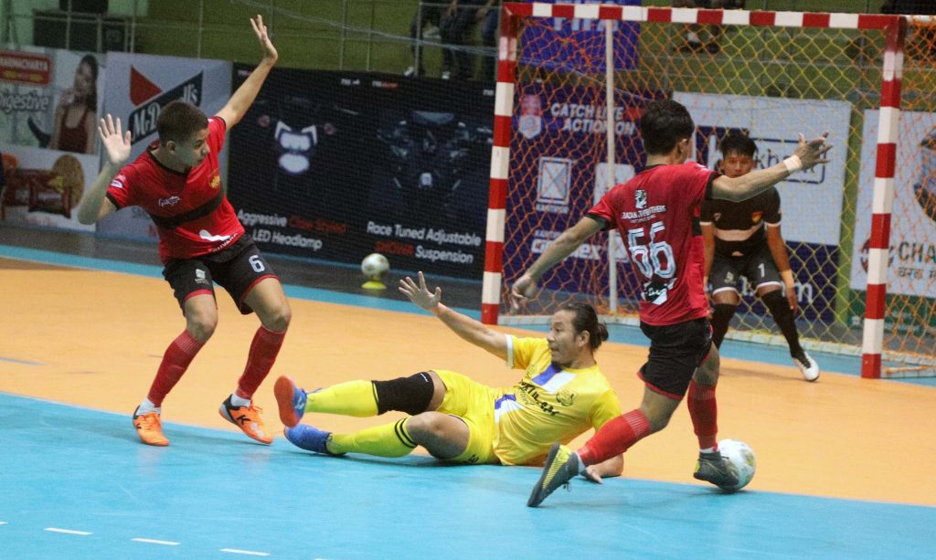 ए डिभिजन फुटसल लिग : घरेलु टोली क्यासल  फाइनलमा