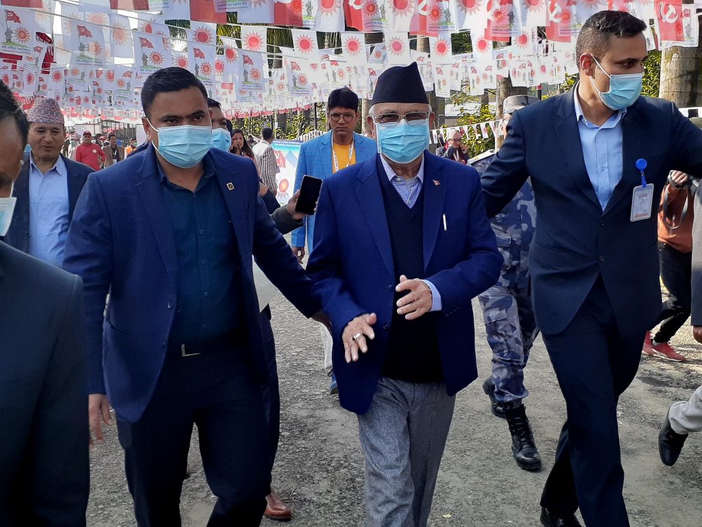 एमाले महाधिवेशनः अध्यक्ष, उपाध्यक्ष, सचिवसहित १४ पदाधिकारीमा प्रतिस्पर्धा