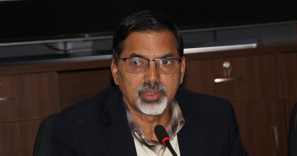 अर्थतन्त्रका सूचकहरुमा संकट आएको भनी भ्रम छर्न खोजियोः अर्थमन्त्री शर्मा