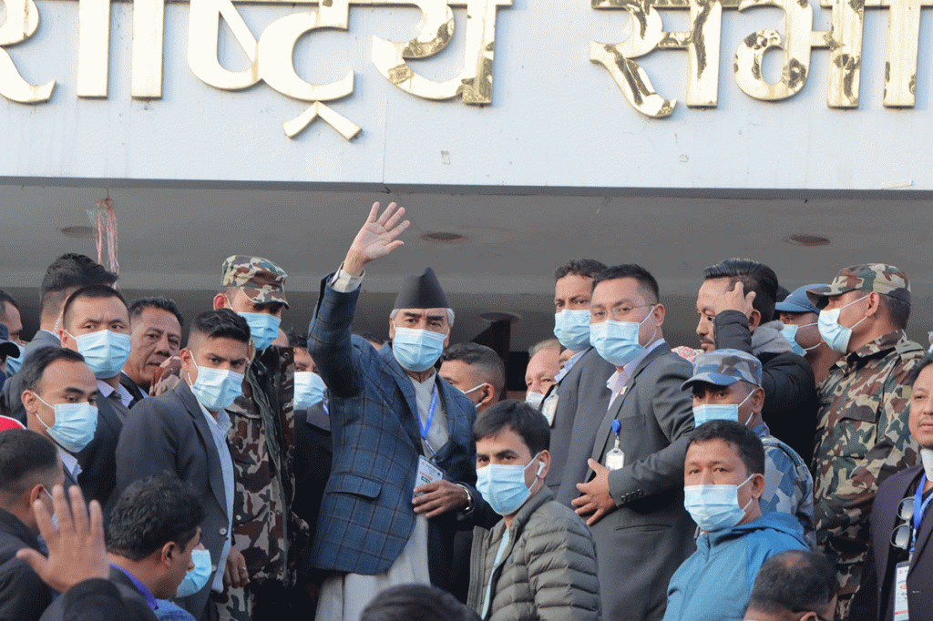 कांग्रेस सभापतिमा  देउवाले गरे उम्मेदवारी दर्ता