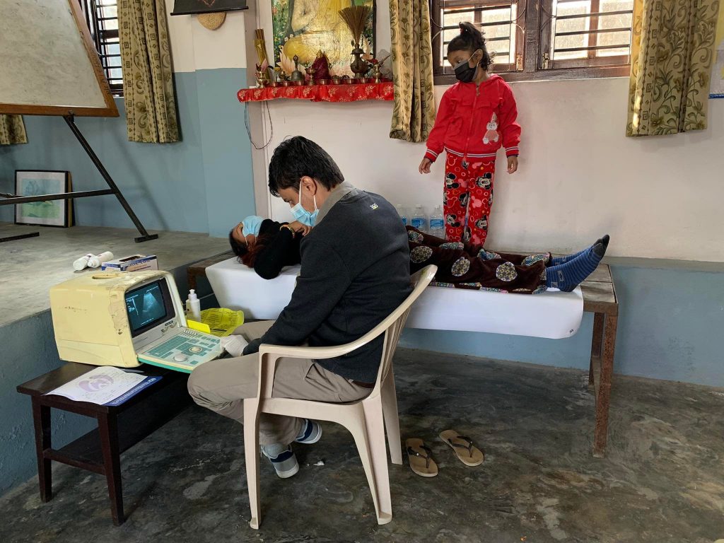 बतास फाउण्डेसनको सहयोगमा पोखरा रामटमा निशुल्क स्वास्थ्य शिविर सम्पन्न