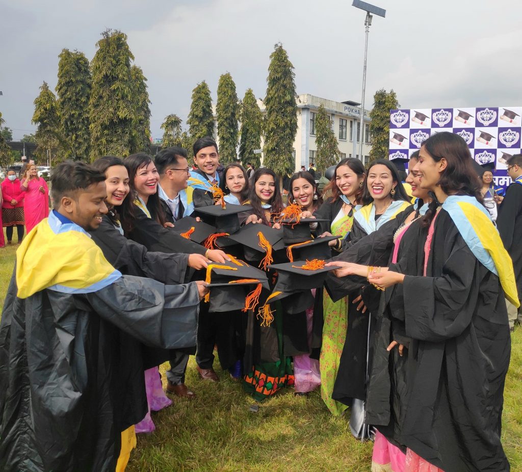 पोखरा विश्वविद्यालयका विद्यार्थी दीक्षित