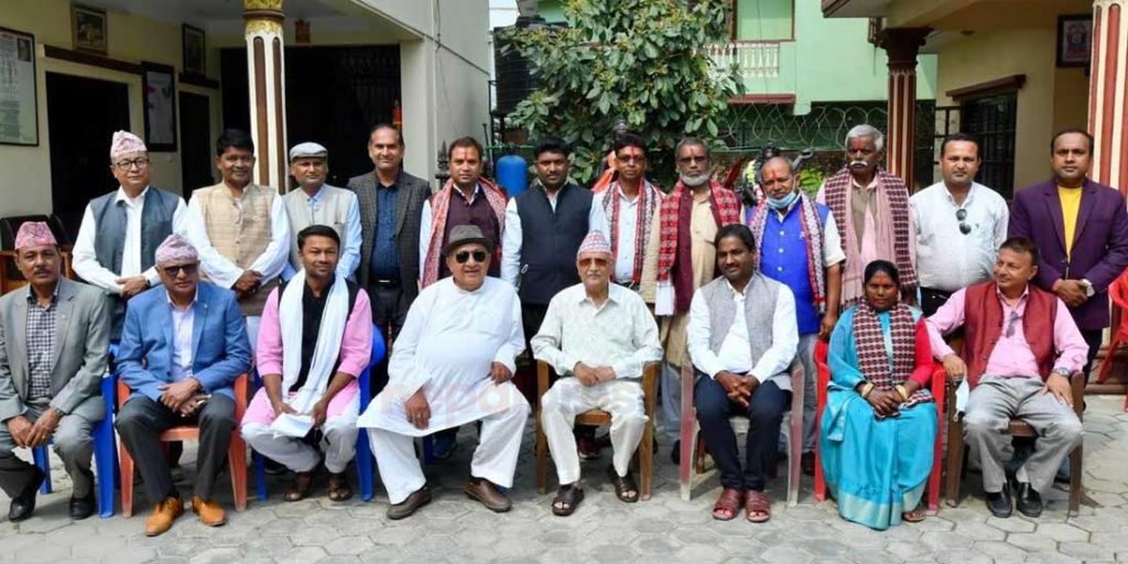 सत्ता गठबन्धनका जनप्रतिनिधि एमालेमा प्रवेश