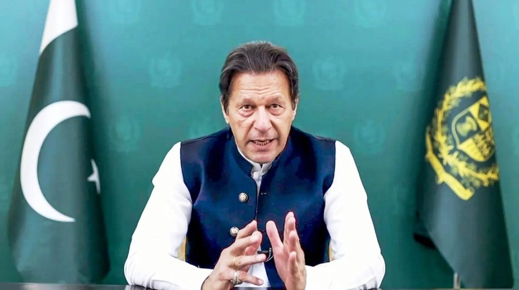 पाकिस्तानी प्रधानमन्त्री इमरान खान पदमुक्त