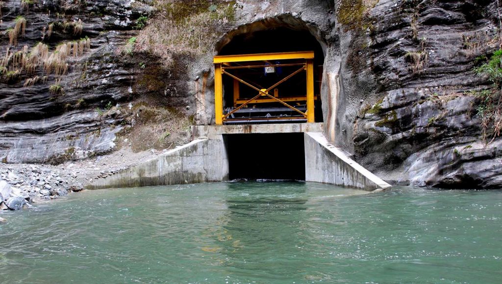 मेलम्चीको पानी सुरुङमा पठाइयो, १५ दिनभित्र काठमाडौं पुग्ने