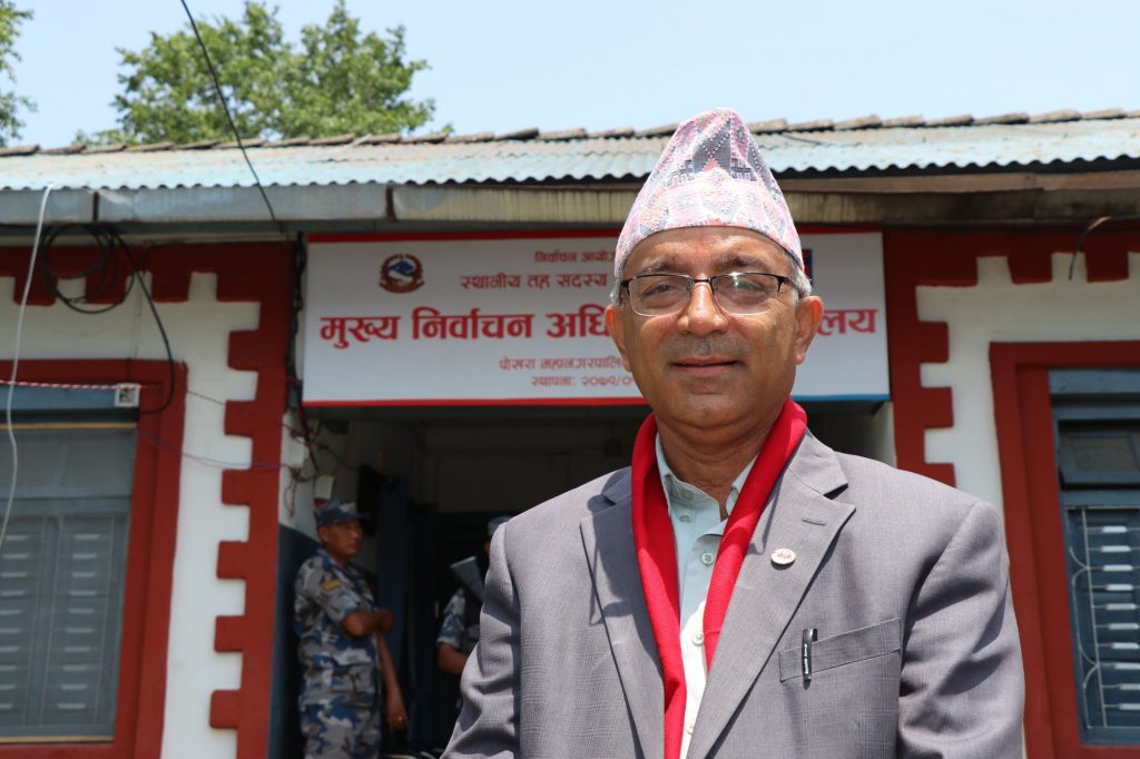 पोखराको हुनेवाल मेयरलाई बजेटको चिन्ता : मतगणना छोडेर अर्थमन्त्री शर्मालाई भेट्न काठमाडौं