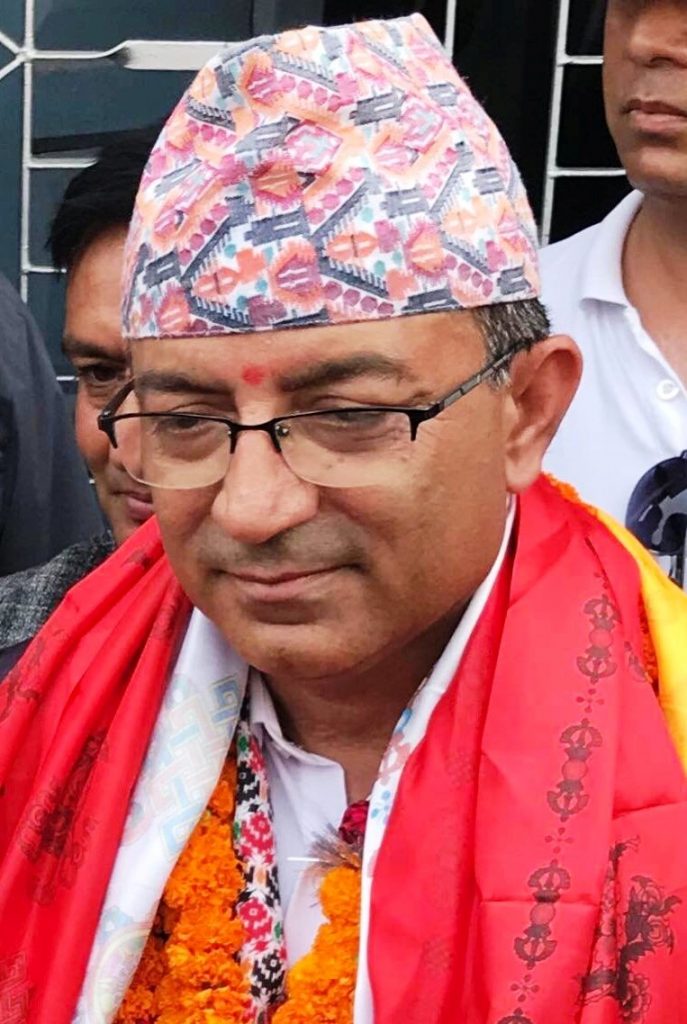 आज सपथ लिँदै पोखराका जनप्रतिनिधि, पुष्पलालको शालिकमा माल्यार्पण  गरेर डिभाइडरमा फूल रोपिने