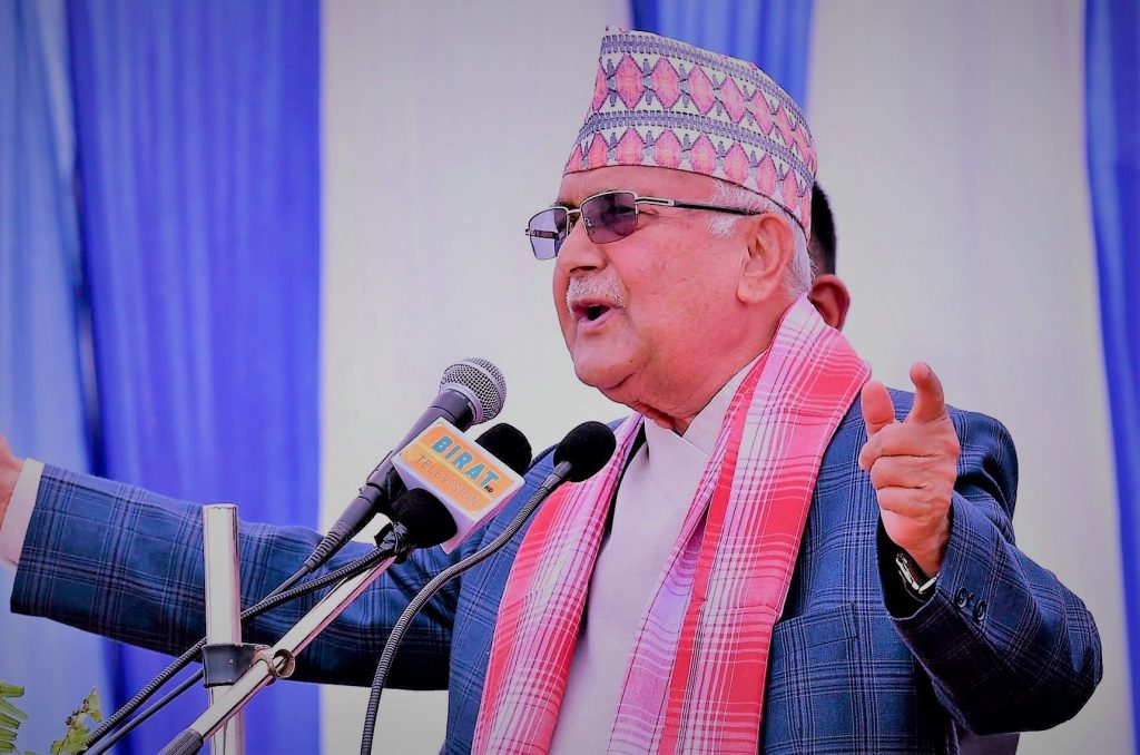 प्रचण्डले बंगलादेशबाट पाठ सिक्नुपर्छ : प्रधानमन्त्री ओली