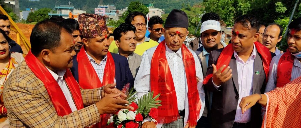 पोखराका मेयर मानबहादुर जिसीलाई निर्वाचन अयोगले सोध्यो २४ घण्टे स्पष्टिकरण