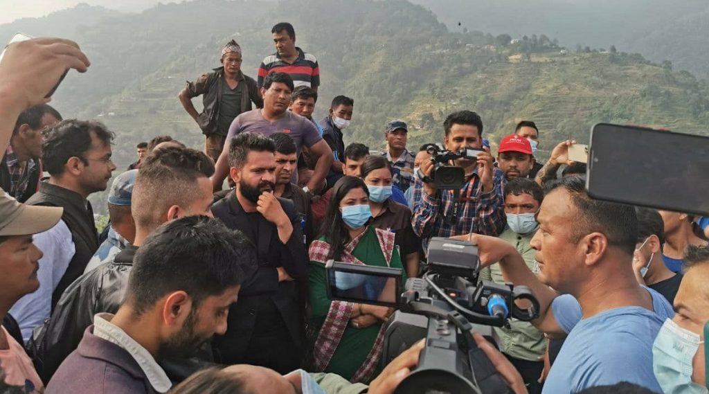 फोहोर व्यवस्थापनमा बालेनको पहिलो आइडिया : गन्ध हटाउन केमिकल ल्याउने
