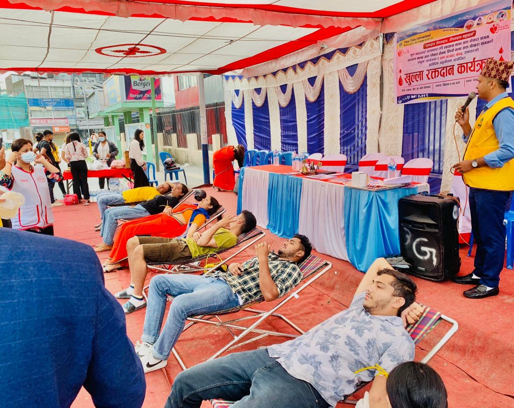 लायन्स संगमको रक्तदान कार्यक्रममा ५२ युनिट रगत संकलन