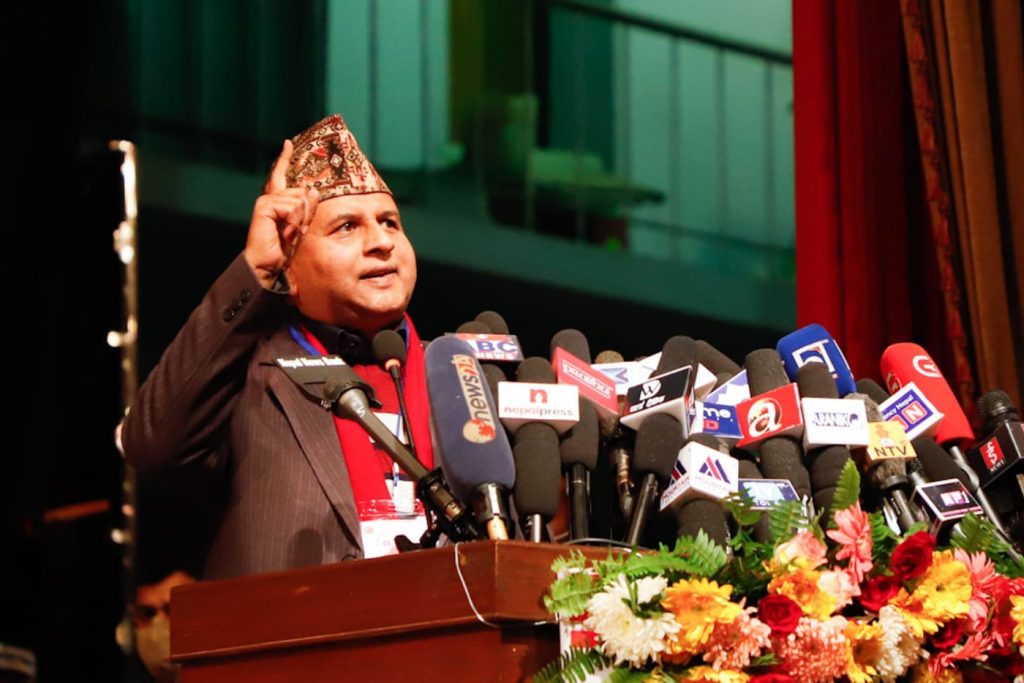 महासचिव पोखरेल लेख्छन् :‘एमाले सरकार परिवर्तनको खेलमा छैन’
