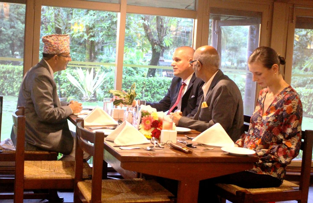 मेयर आचार्य र पोल्याण्डका राजदुत बुराकोव्स्की बीच भेटवार्ता