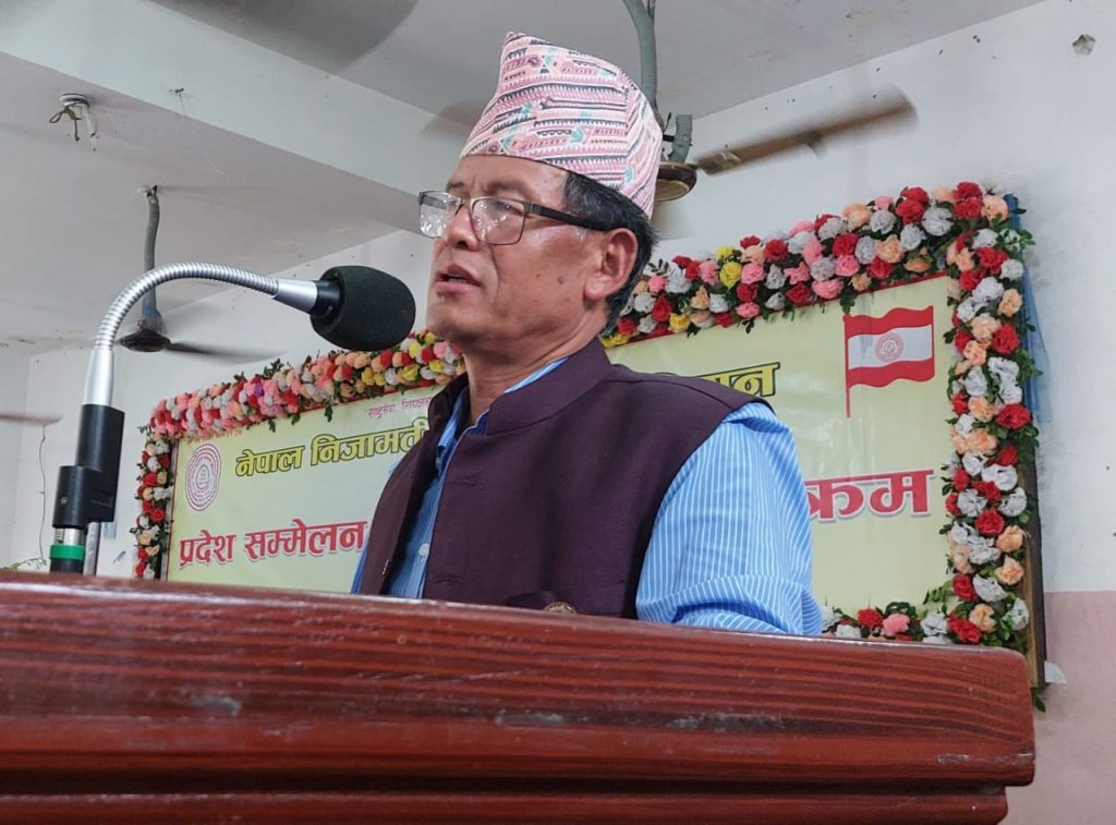 अर्थमन्त्रीलाई बर्खास्त गर्नुपर्छ : कांग्रेस उपसभापति गुरुङ