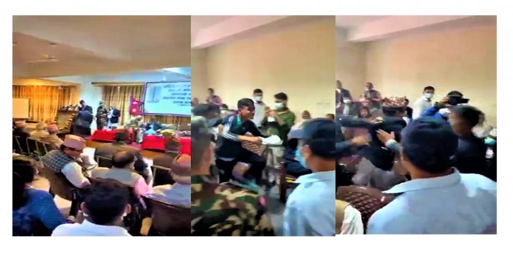 प्रधानमन्त्रीले सम्बोधन गर्न लग्दा नागरिकता विधेयक खारेज गर् भन्दै नाराबाजी