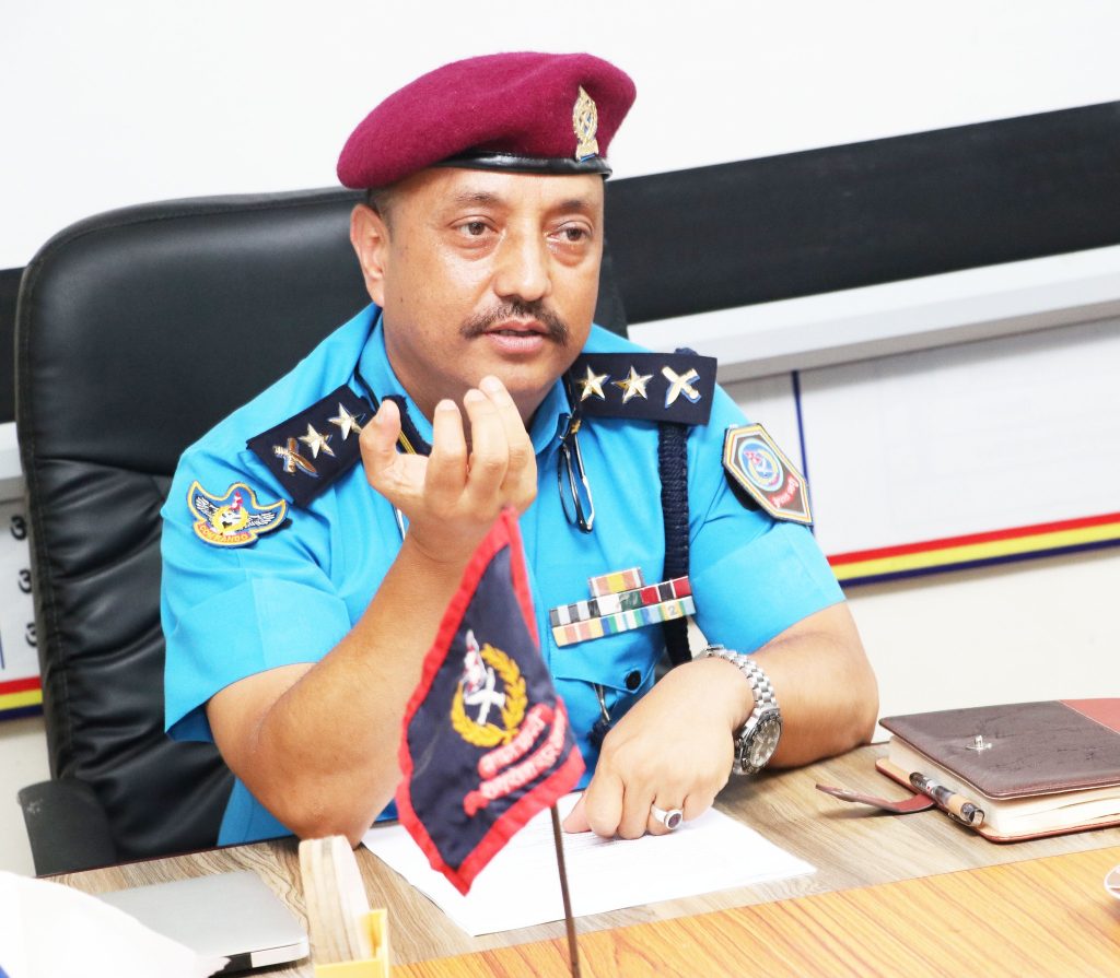 प्रमाणमुखी अनुसन्धानमा कास्की प्रहरी प्रमुख केसीको जोड