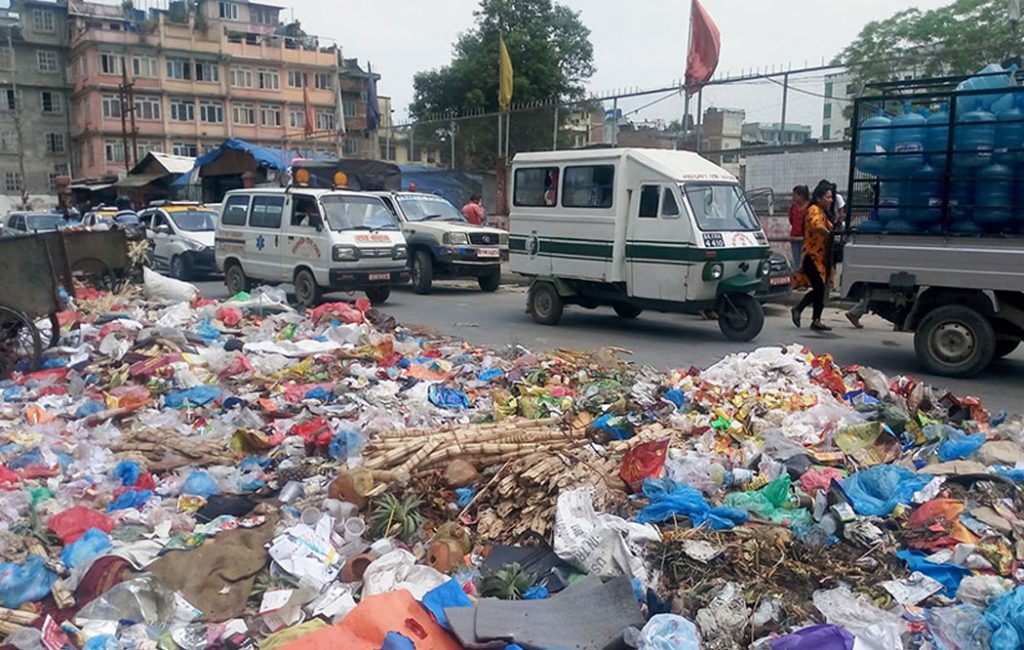 काठमाडौंको फोहोर व्यवस्थापनमा किचलो : अनुगमन समिति बनाउदैं सरकार