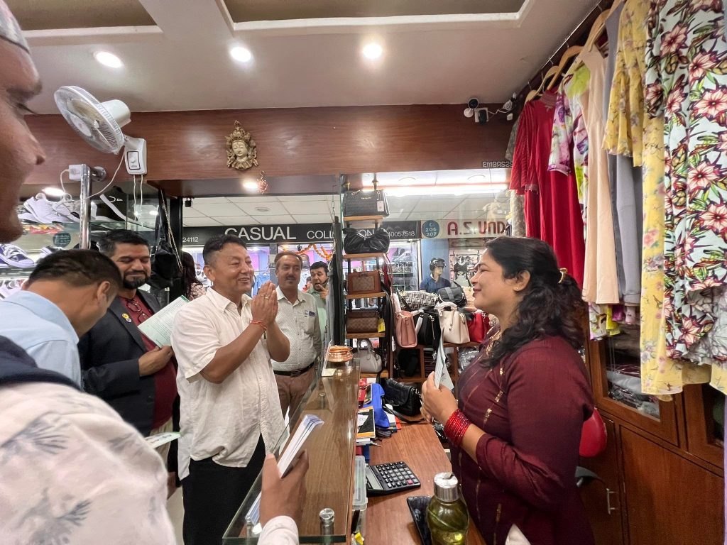 व्यवसायीको समस्या समाधान र संघको आर्थिक स्रोत बढाउने पवन प्रजापति समूहको प्रतिवद्धता