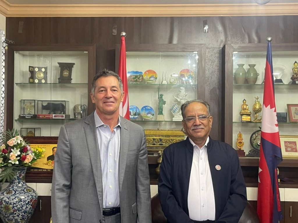 प्रचण्ड र अमेरिकी राजदूत बेरी भेटवार्ता