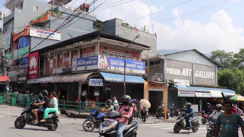 महेन्द्रपुलमा केहीबेरमा डोजर चलाउँदै महानगर