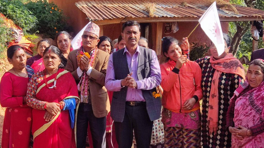 अल्पसंख्यक समुदाय र जिल्लाको पूर्वाधार विकास ठाकुर गैरेकाे प्राथमिकता