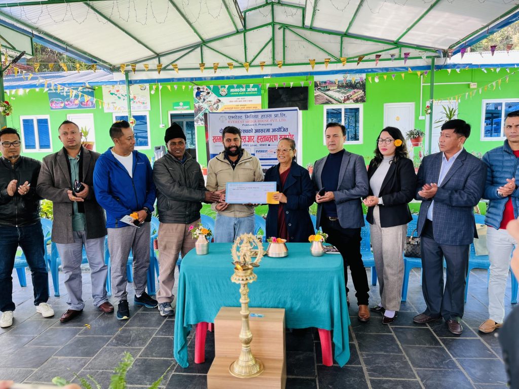 एभरेस्ट एफएमले मनायो दोश्रो वार्षिकोत्सव