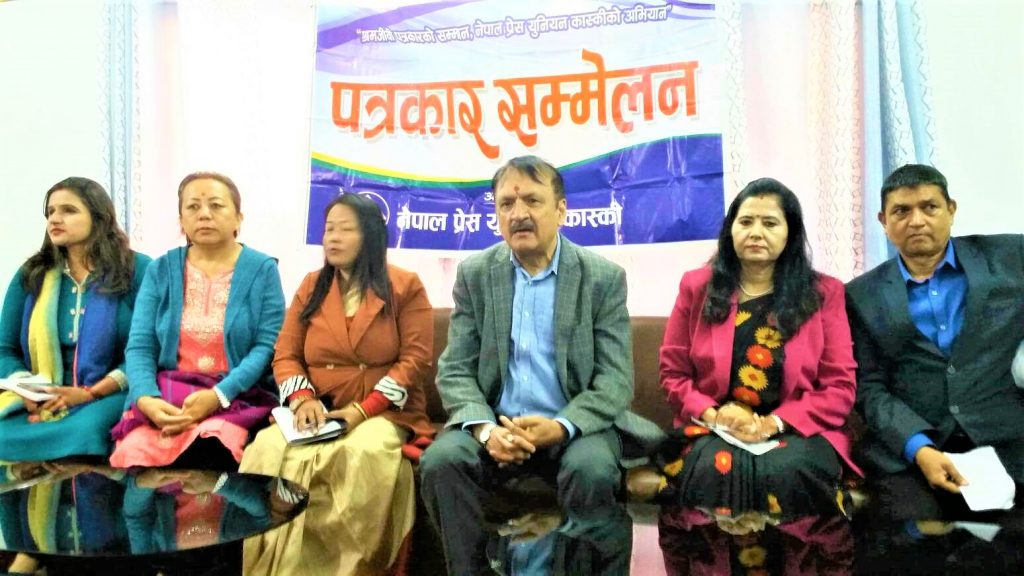 कांग्रेस प्रवक्ता महतको प्रश्न : ‘ओलीले कुन मुखले मत माग्ने हो ?’