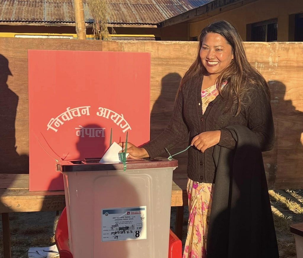 रामकुमारी  झाक्रीले गरिन् मतदान