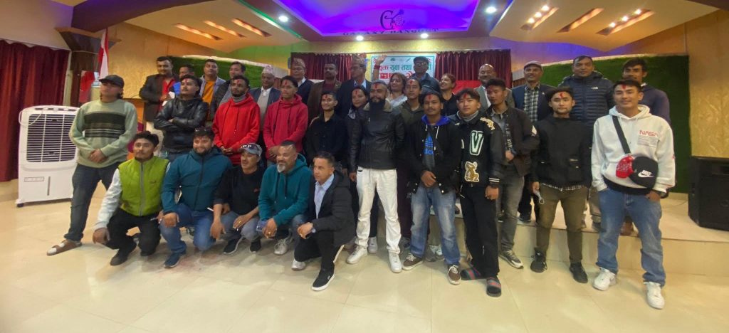 पोखरा १७ मा एमालेलाई झट्का, युवा संघ उपाध्यक्ष माओवादीमा