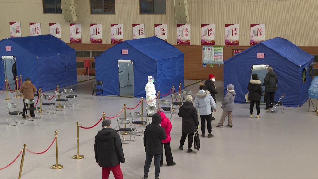 कोरोना संक्रमण बढेपनि क्वारेन्टिनमा बस्नुपर्ने नियम हटाउँदै चीन