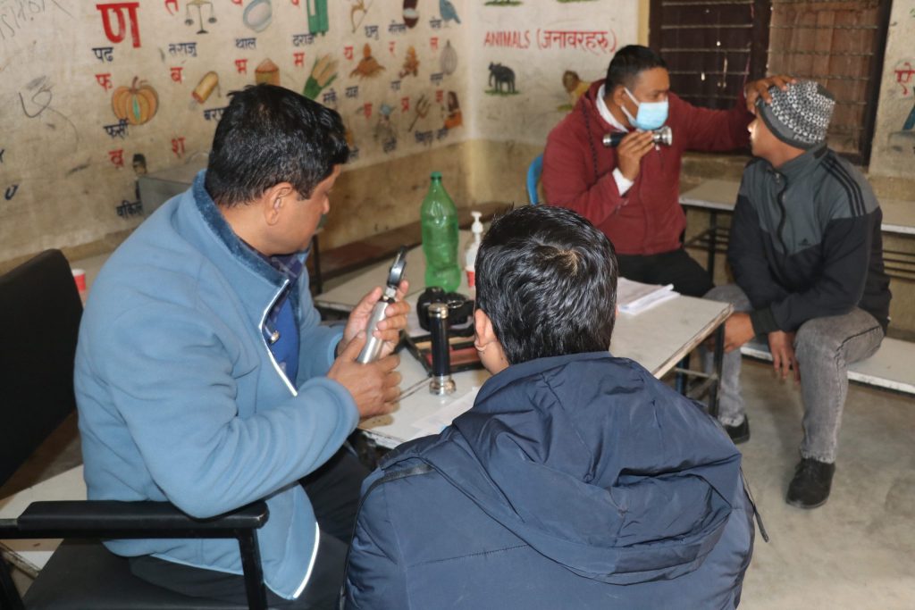 सियारीमा भएको स्वास्थ्य शिबिरमा ८ सय बढीको जाँच
