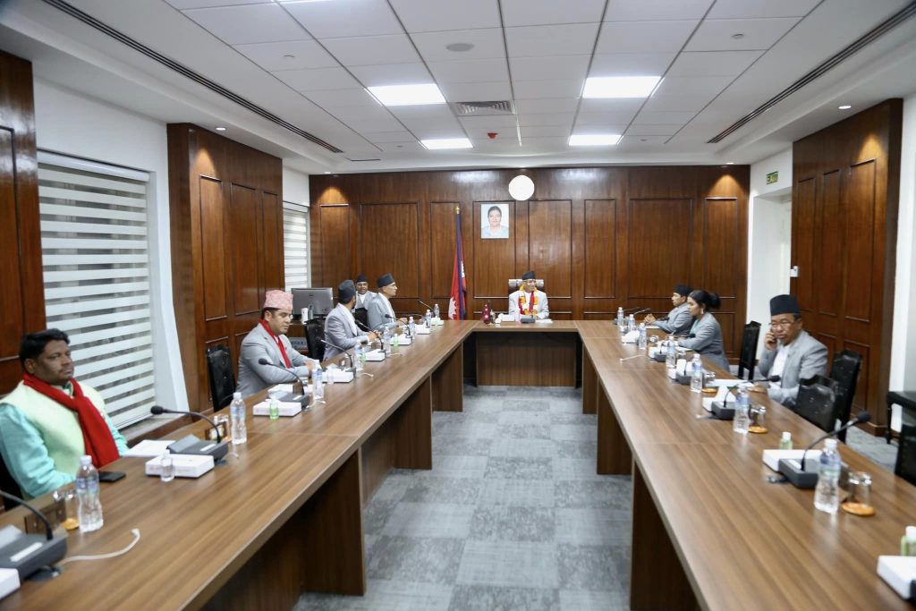 मुलुकको अर्थतन्त्रलाई सुधार गर्ने प्रचण्ड सरकारको निर्णय