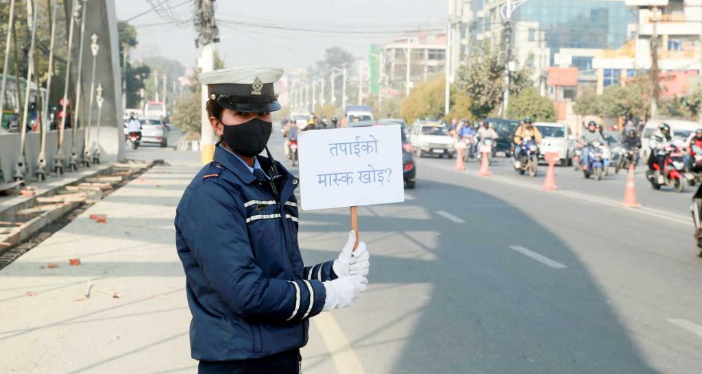 काठमाडौंमा ‘तपाईंको मास्क खोइ’ अभियान फेरि सुरु
