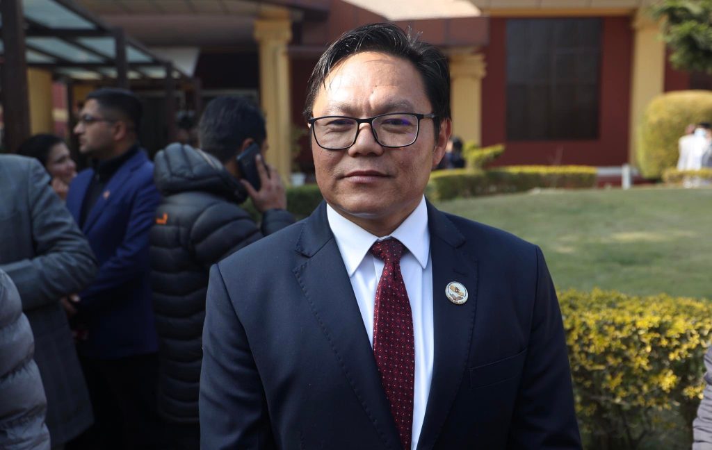 दसैँ-तिहार मनाएपछि यो सरकार आफैँ ढल्छ : किराती