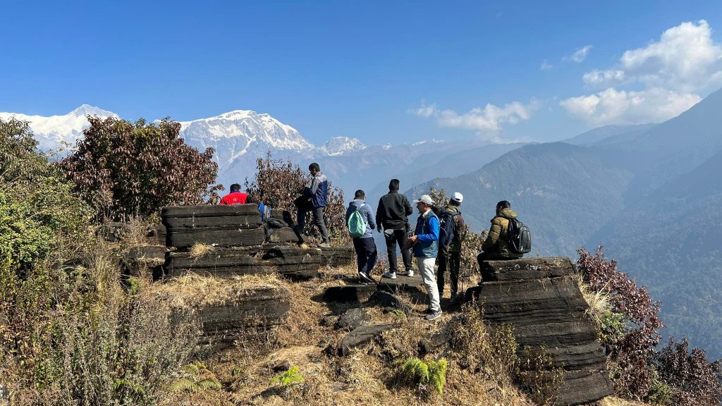 मादीको थाक गाउँमा हाइकिङको ३० औं श्रृङ्खला