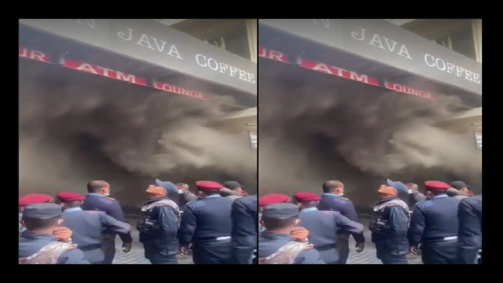 हल्लन चोक स्थित सेलवेज डिपार्टमेण्टल स्टोर्समा आगलागी