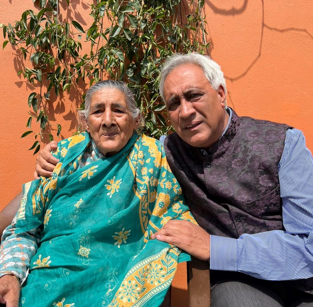 सांसद चन्द्र भण्डारीकी आमा हरिकलाको उपचारको क्रममा निधन