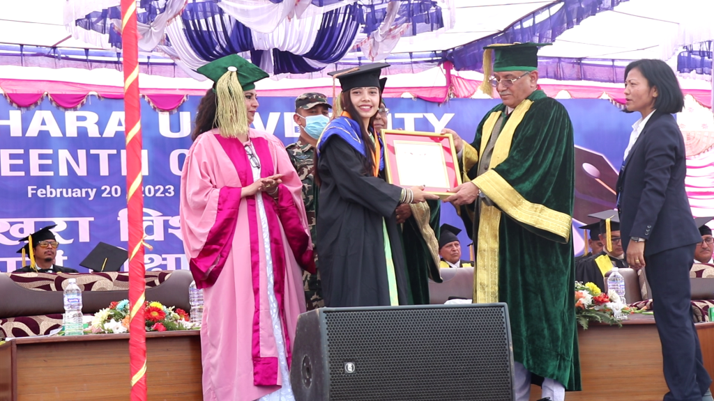 शैक्षिक जनशक्ति  विदेश पलायन हुने क्रम रोक्नु पर्छ : प्रधानमन्त्री