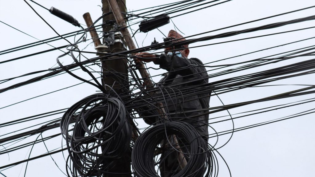 इन्टरनेटको तार तत्काल नकाट्न  आदेश