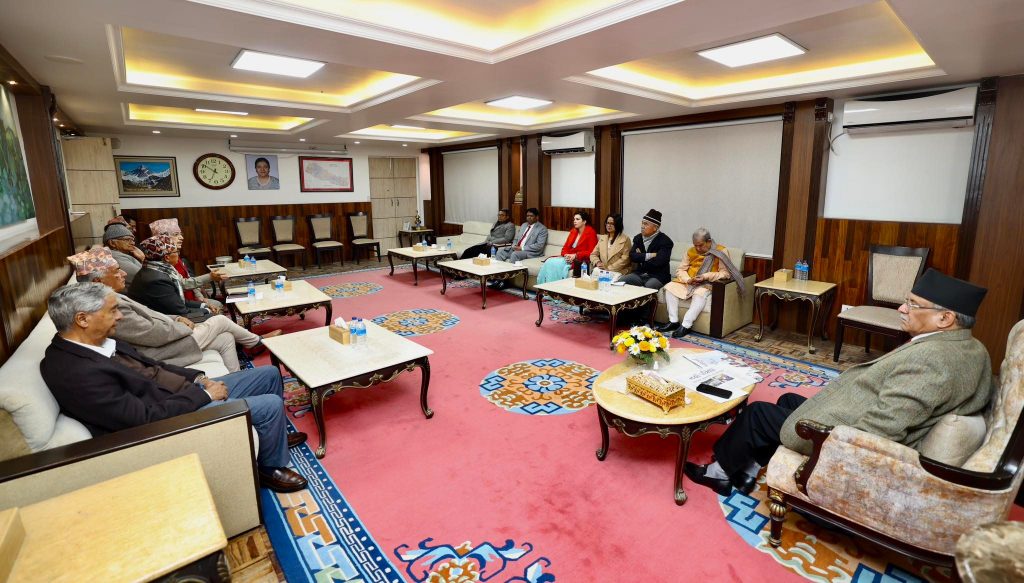 आठदलीय गठबन्धनको बैठक जारी