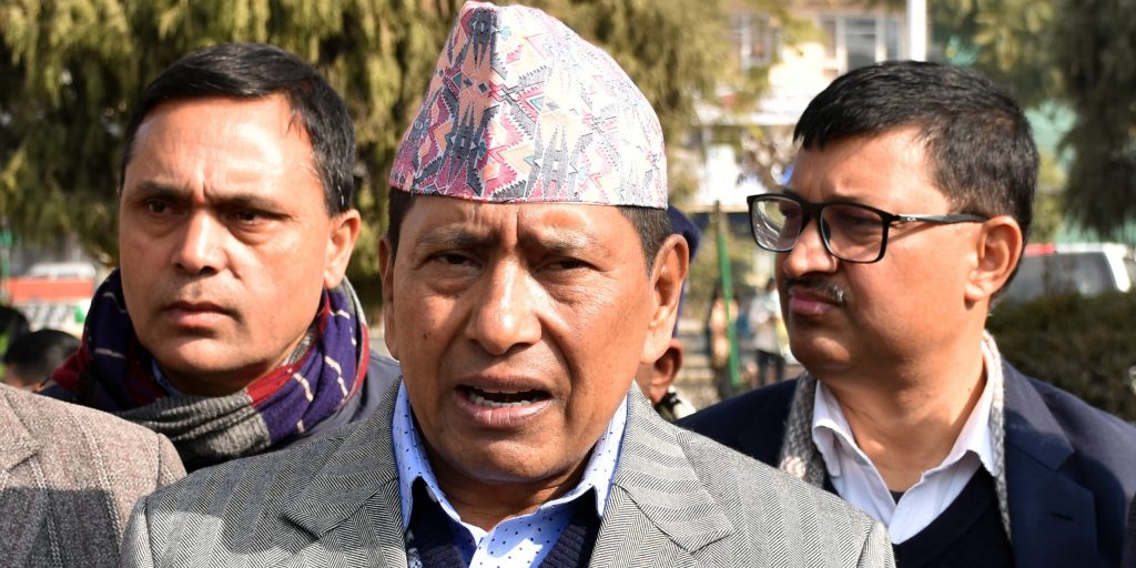 उपप्रधानमन्त्री श्रेष्ठ कतार जाँदै