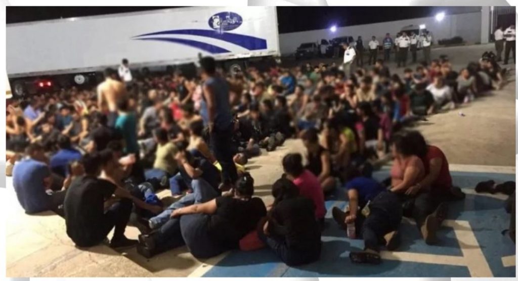 मेक्सिकोको जंगलमा ३ सय आप्रवासीसहितको ट्रक अलपत्र