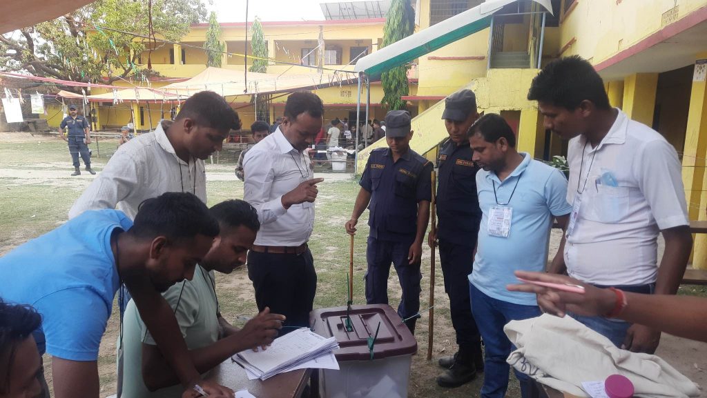 शान्तिपूर्ण रूपमा उपनिर्वाचन सम्पन्न, मतगणना आज रातिबाट