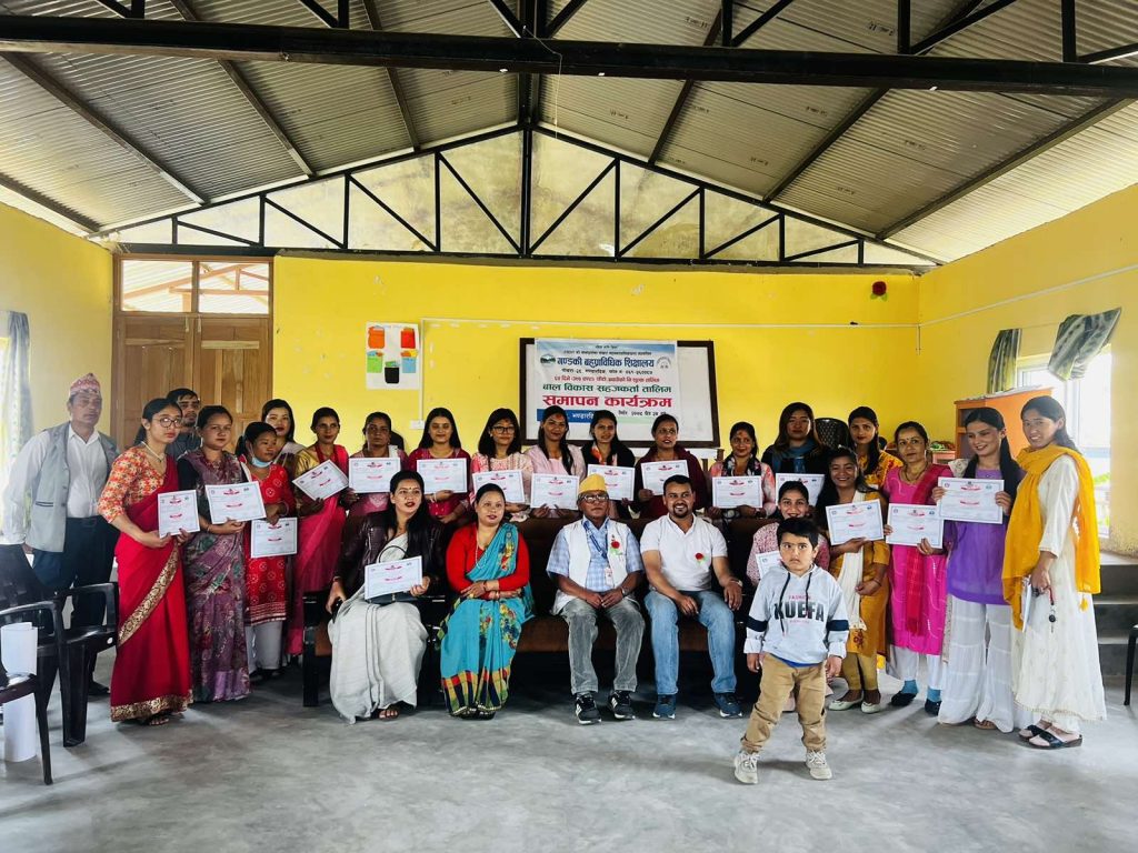 बाल विकास सहजकर्ता तालिम समापन