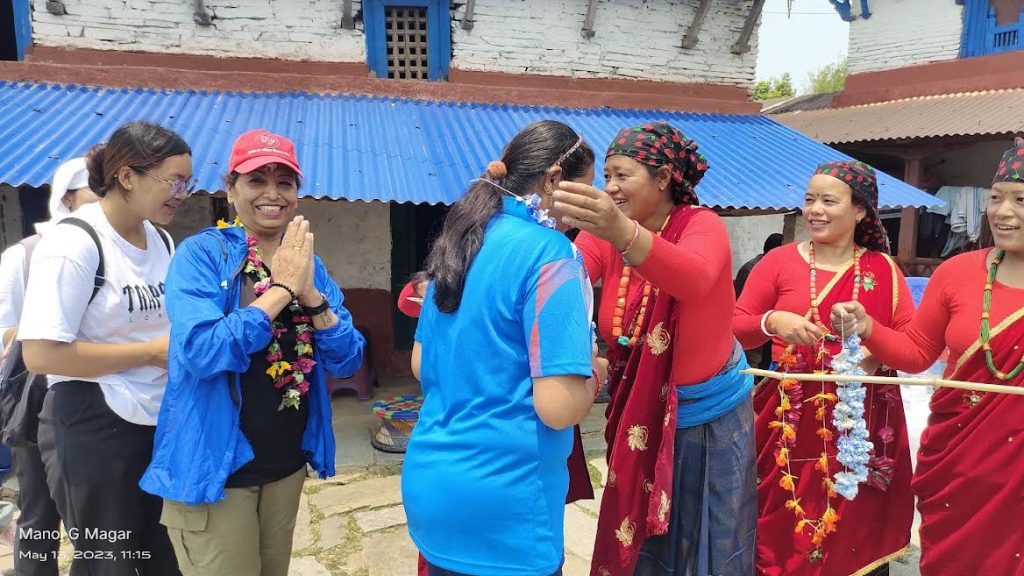 हाइकिङद्धारा अर्मलाकोटको प्रर्वद्धन गर्दै हाइकर्स क्लब