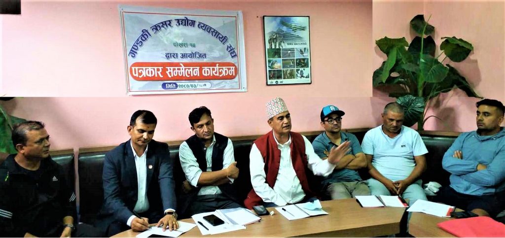 गण्डकीका क्रसर व्यवसायीले भने, ‘उद्योग सञ्चालन गर्ने क्षेत्र सरकारले तोकिदियोस्’