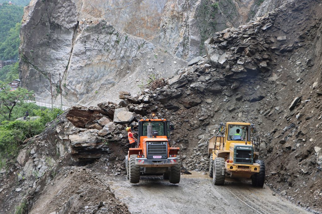 मुग्लिन–नारायणगढ सडक साँझसम्म खुल्ने