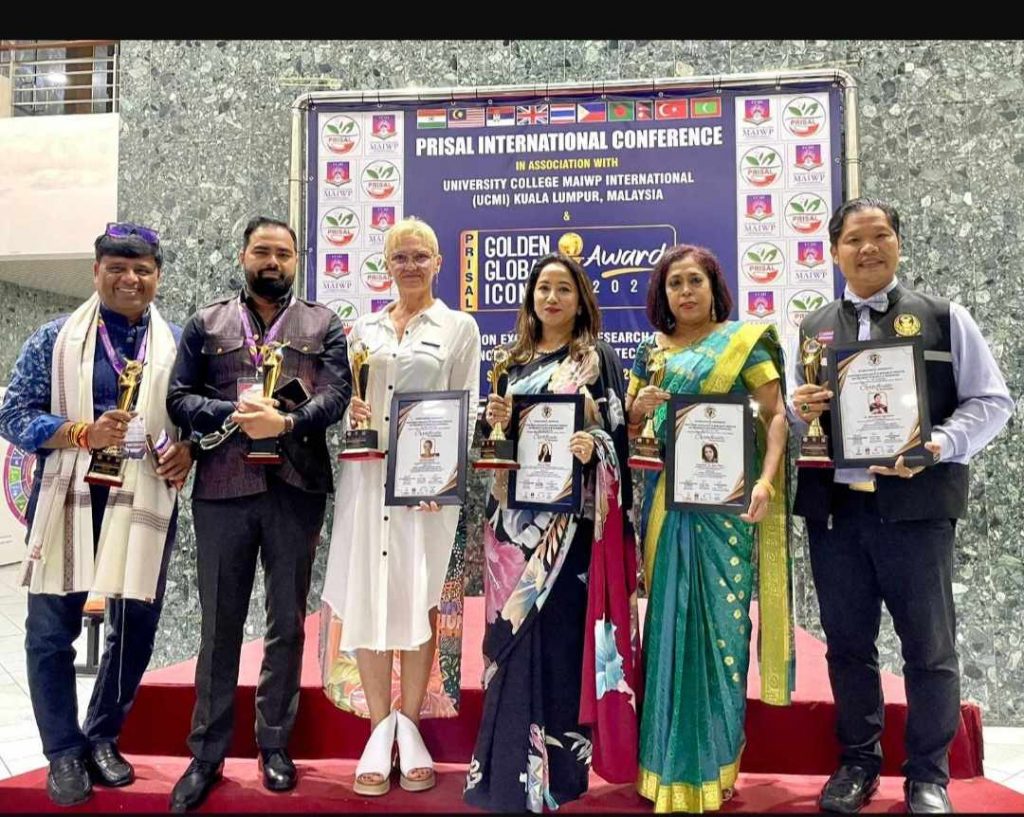 पोखराकी मोनिका ‘गोल्डेन ग्लोवल आइकोनिक अवार्ड’बाट मलेशियामा सम्मानित