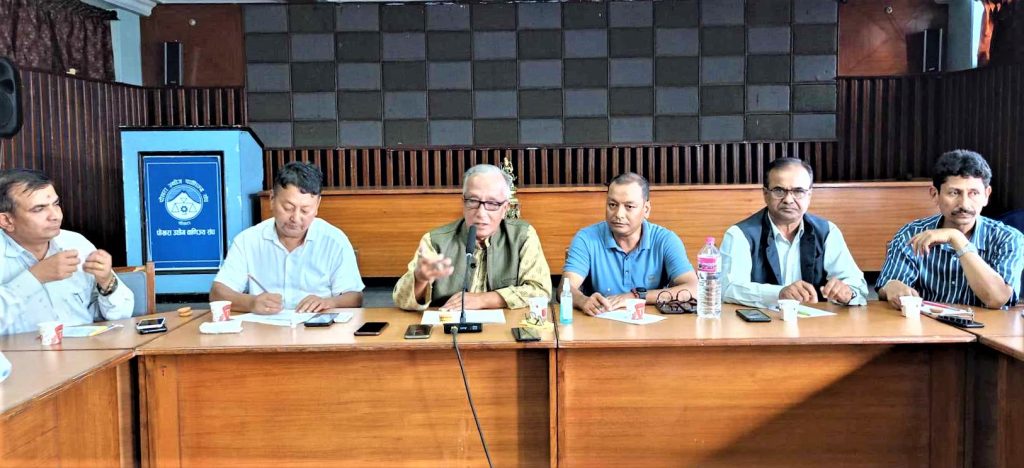 प्रधानमन्त्रीको चीन भ्रमणमा पोखराका लागि एजेण्डा दिँदै व्यवसायी